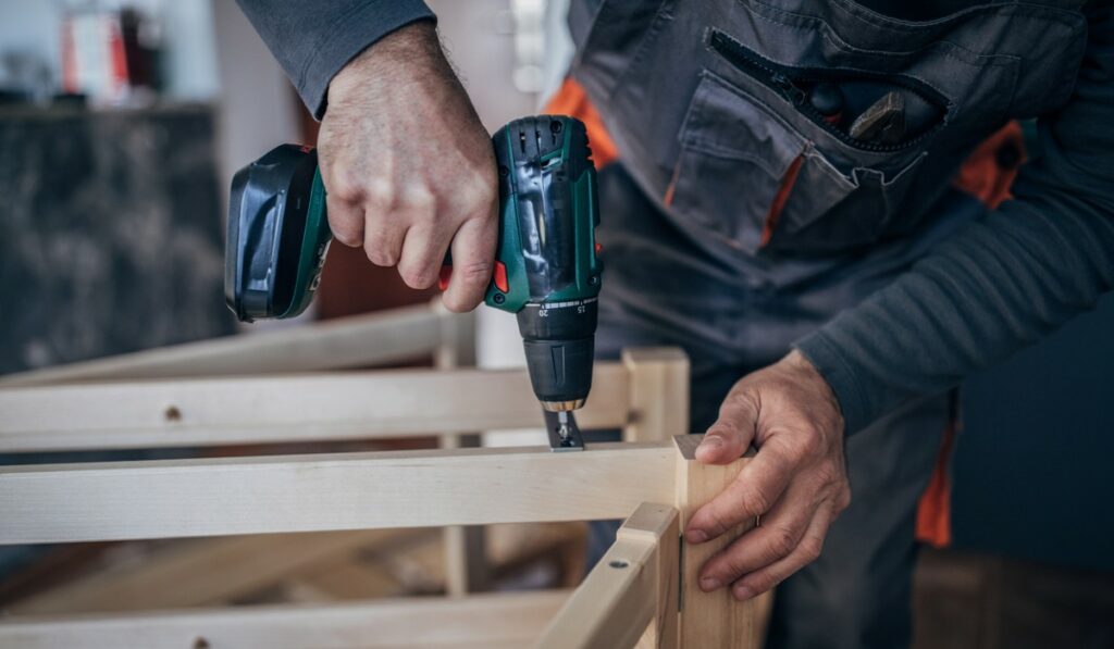 Identifying the type of battery used in your cordless drill