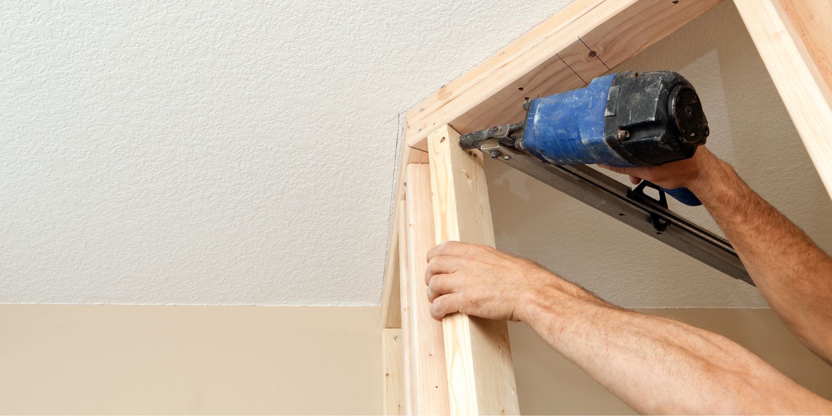 How to Find a Wall Stud With or Without Using a Stud Finder