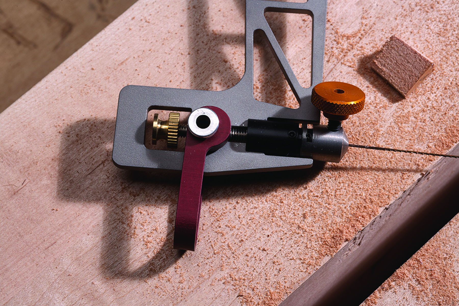 Fret-Saw Table  Fret saw, Wood screws, Wood shop projects