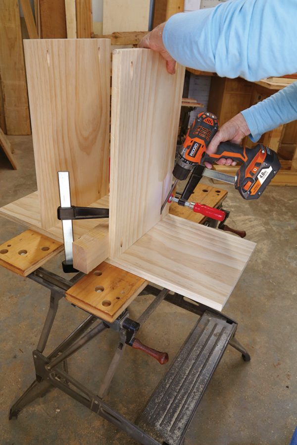 Contemporary Side Table | Popular Woodworking