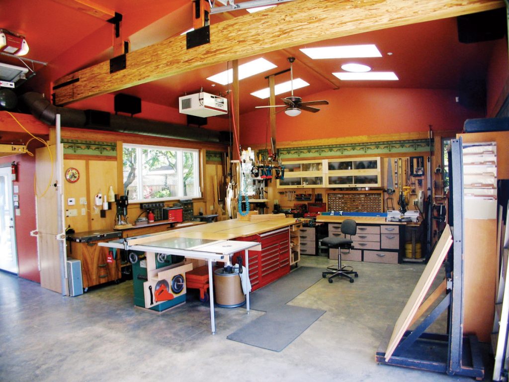 Tree-Hugging Shop | Popular Woodworking