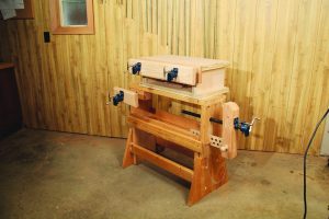 3 Classic Vises Made With Pipe Clamps | Popular Woodworking