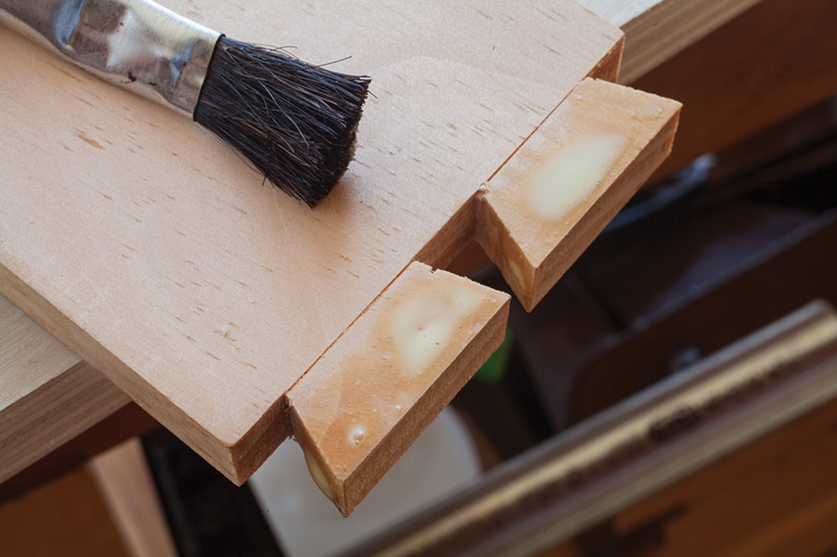Eugene Thordahl of Bjorn Hide Glue Helps Luthiers in Sticky Situations