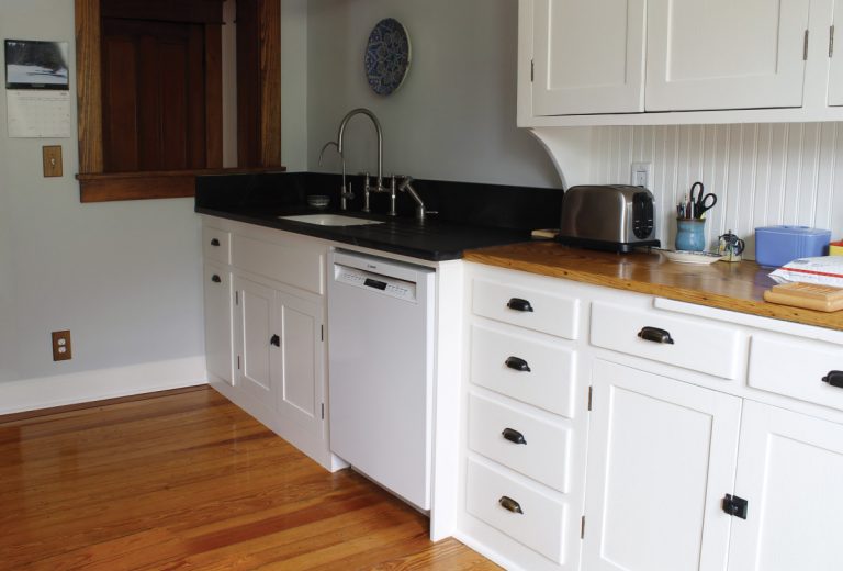 A Woodworker’s Guide to Custom Cabinets | Popular Woodworking