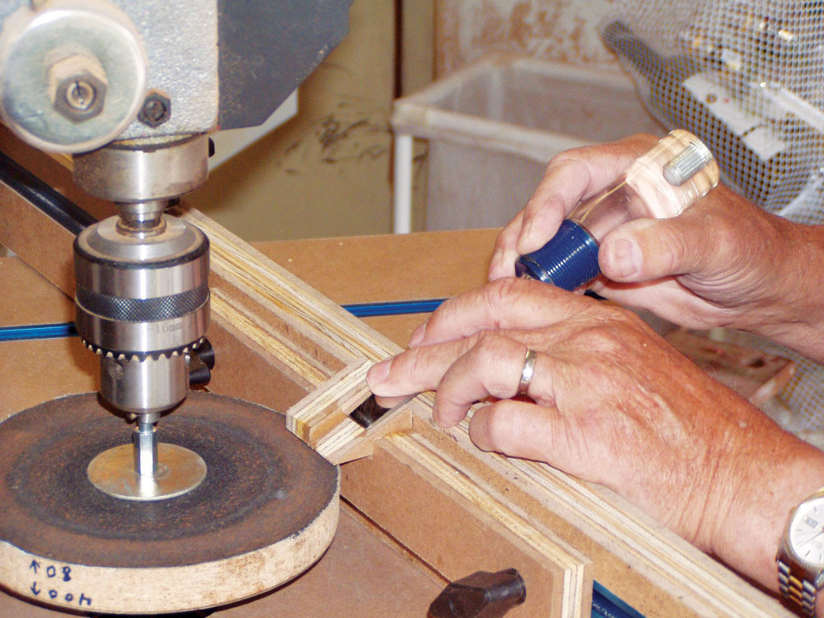 Freud doweling joiner is two-in-one tool - Woodshop News
