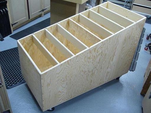 Adjustable Cutoff Bin | Popular Woodworking