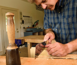 How to Cut Dovetails by Hand