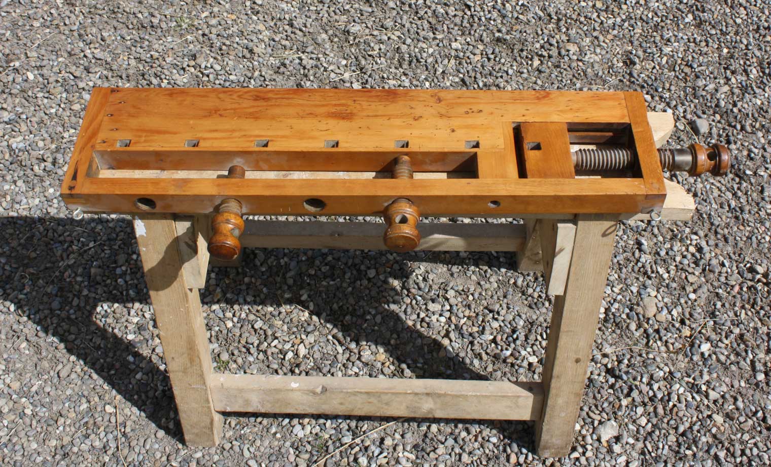 Woodworking small workbench